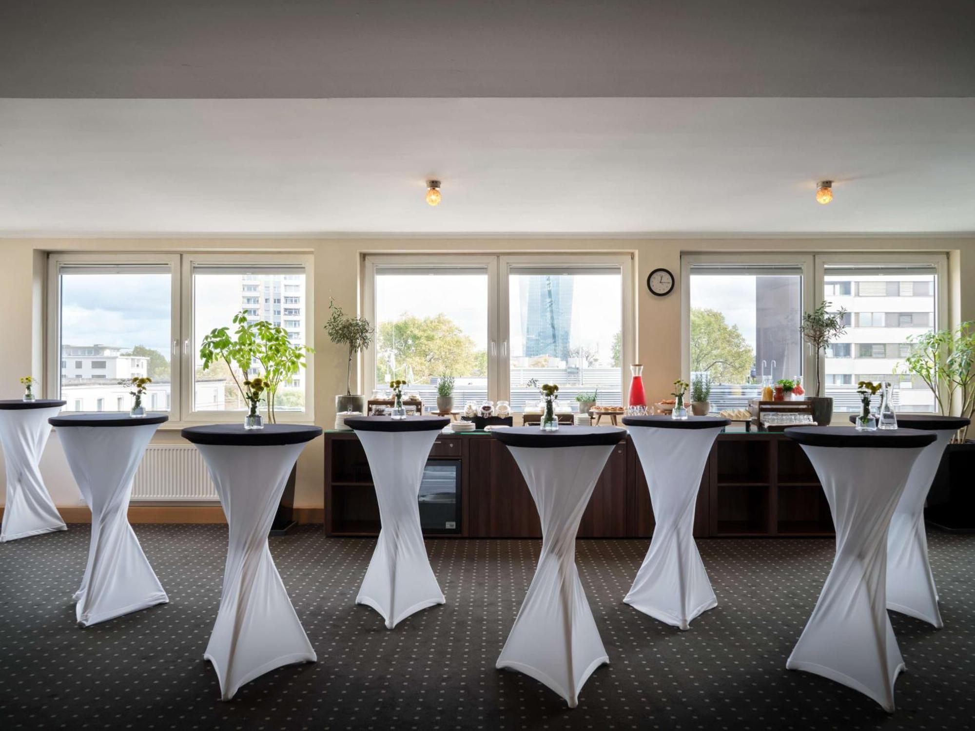 Flemings Hotel Frankfurt Main-Riverside Frankfurt am Main Exterior photo