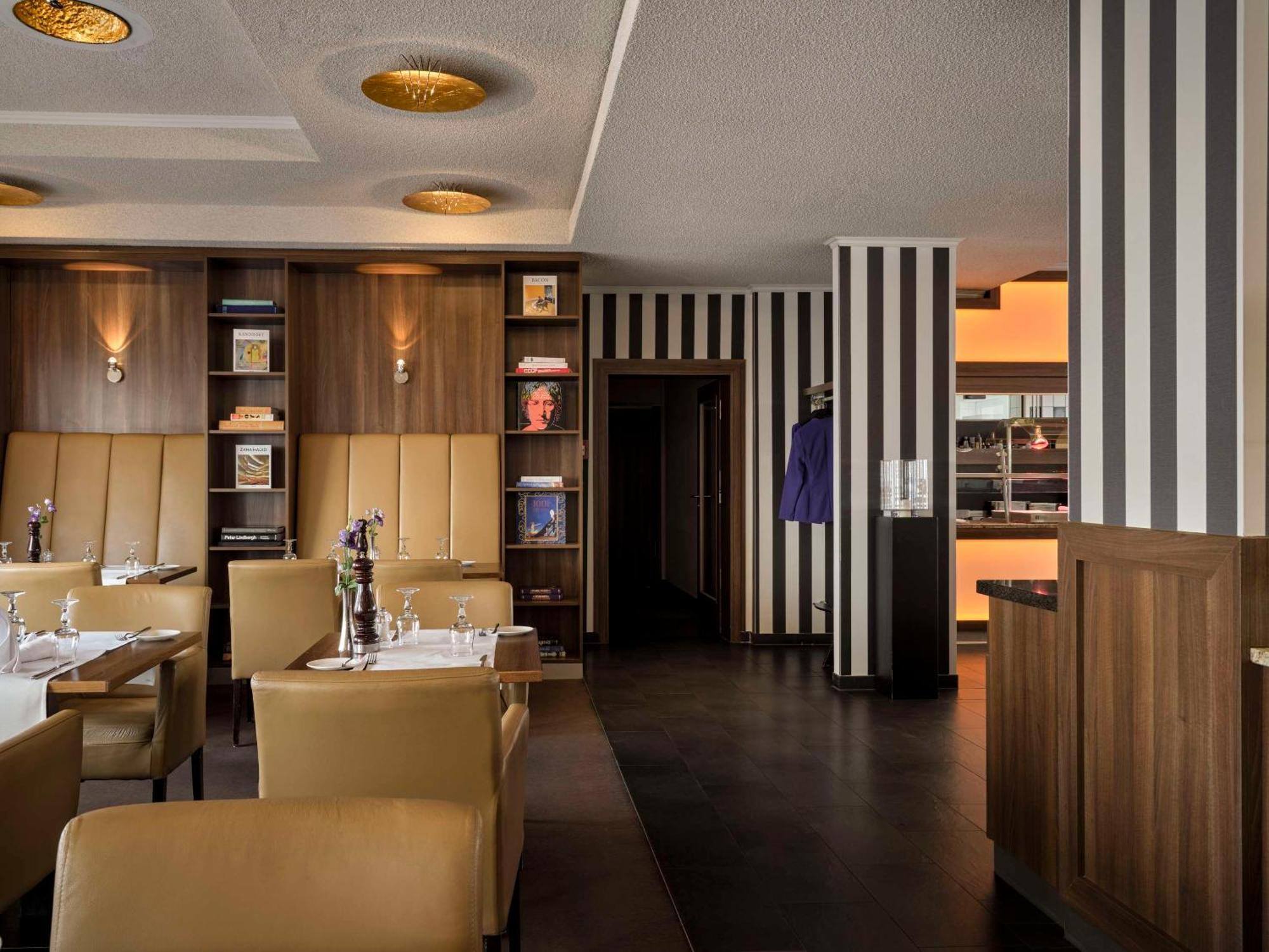 Flemings Hotel Frankfurt Main-Riverside Frankfurt am Main Exterior photo