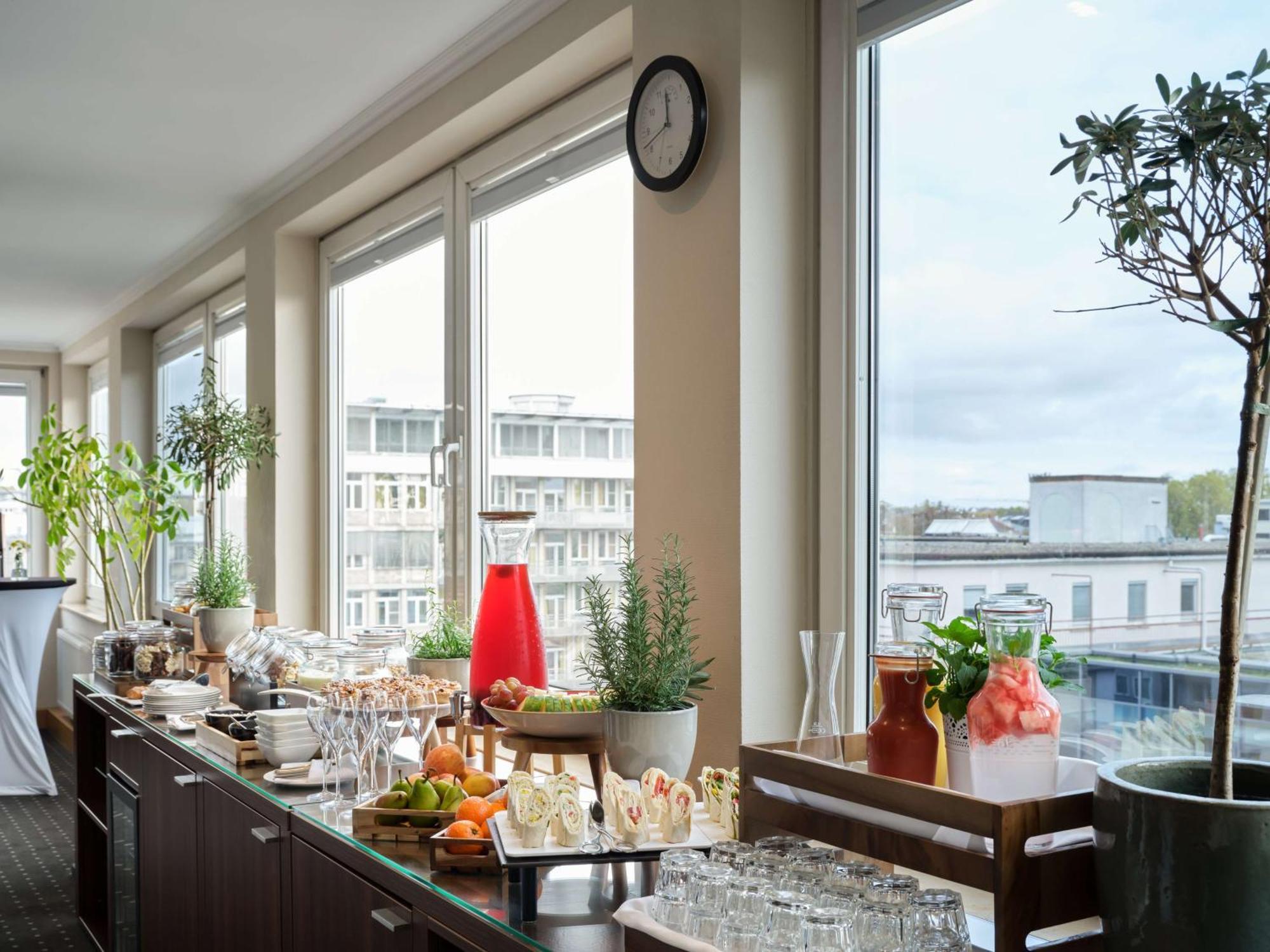 Flemings Hotel Frankfurt Main-Riverside Frankfurt am Main Exterior photo